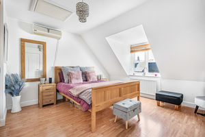 Photo 18- click for photo gallery